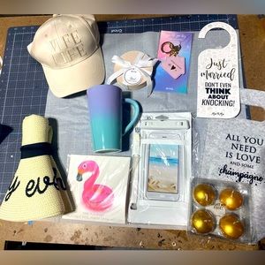 Wife | Honeymoon 10 Item Bundle​